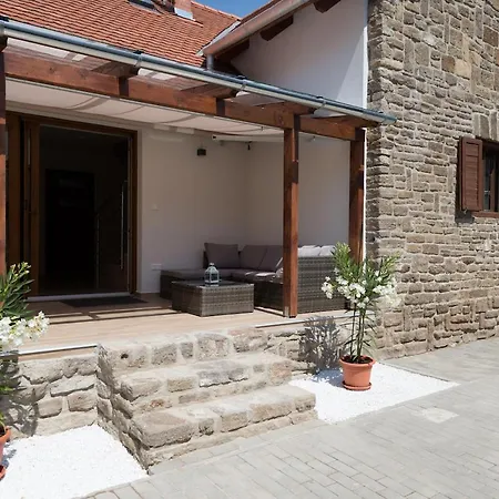 Piros Vendeghaz Ferienhaus