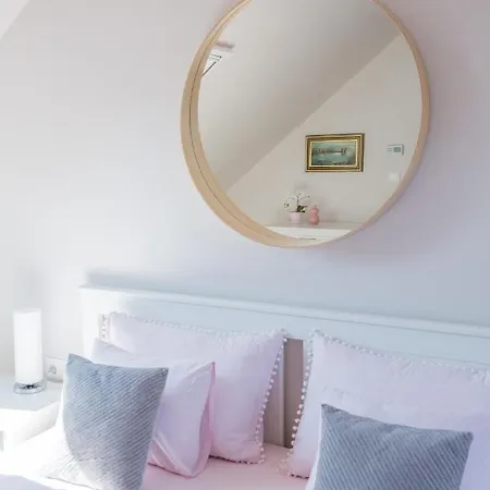 Piros Vendeghaz Ferienhaus *