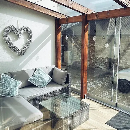 Piros Vendeghaz * Тихань